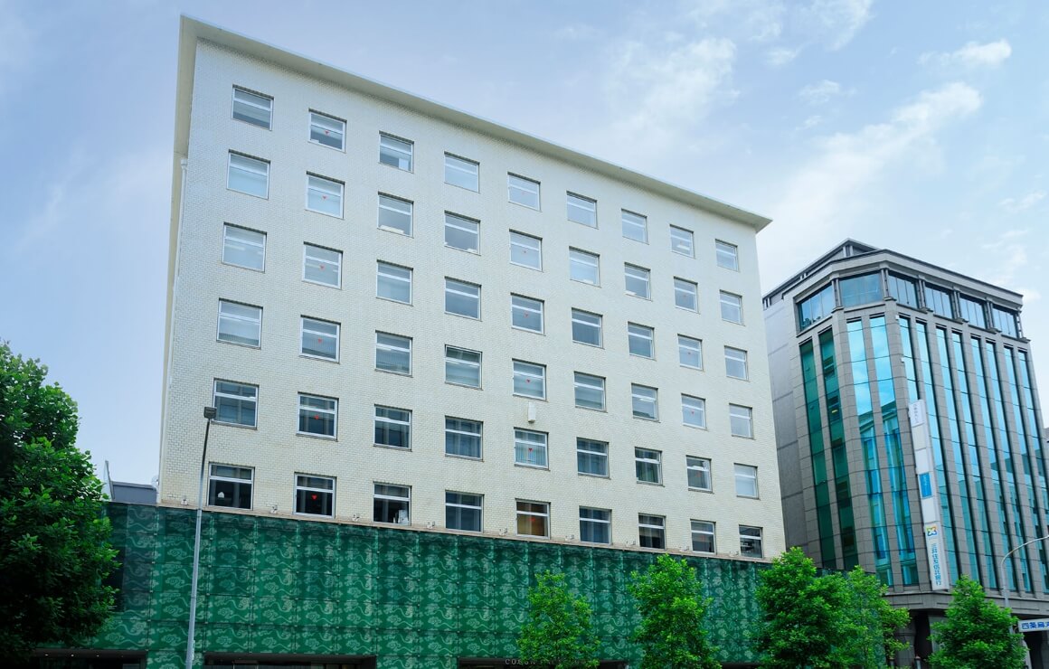 新たなランドマークとして再生され四条烏丸に人の流れとにぎわいをつくる